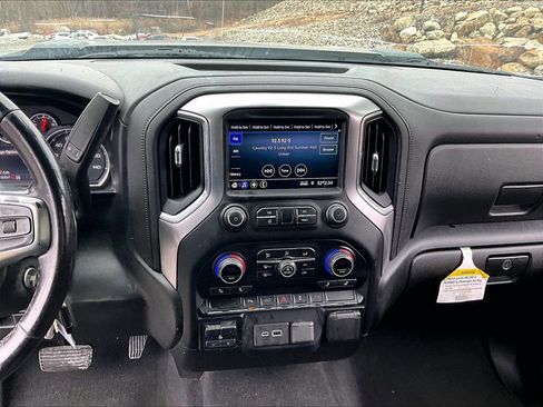 Used 2020 Chevrolet Silverado 2500 LT w/ Fleet Comfort Package image 19