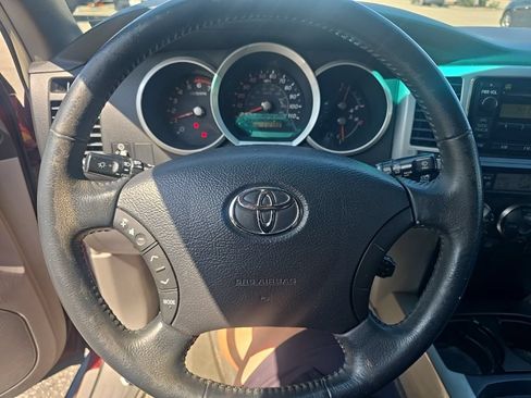 Used 2008 Toyota 4Runner SR5 w/ SR5 Extra Value Pkg 1 RWD image 13