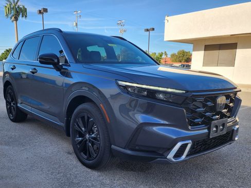 Used 2024 Honda CR-V Sport Touring image 3