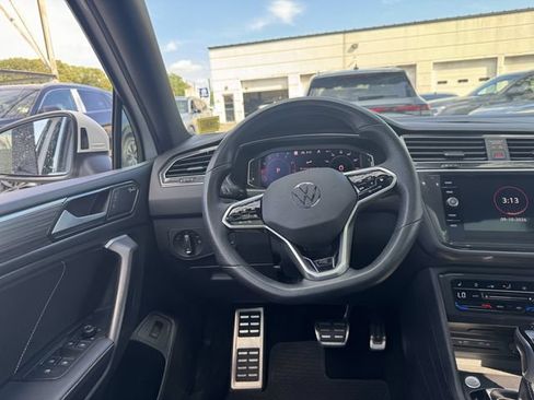 Used 2024 Volkswagen Tiguan SEL R-Line AWD/4WD image 15