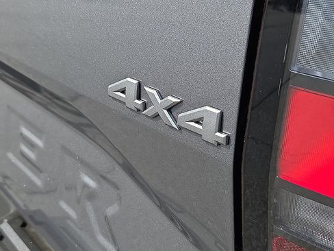 New 2026 Nissan Frontier SV w/ Tow Package image 8