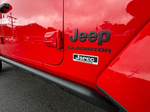 Used 2020 Jeep Gladiator Overland AWD/4WD image 32