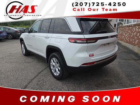 Used 2023 Jeep Grand Cherokee Limited AWD/4WD image 3