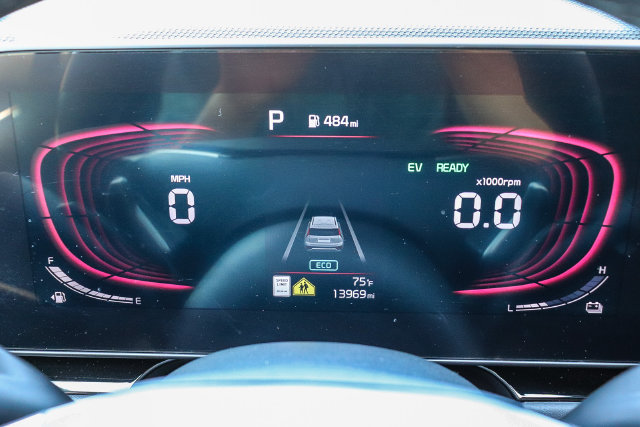 Certified 2025 Kia Niro EX FWD image 23