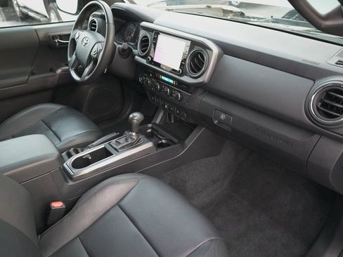 Certified 2023 Toyota Tacoma TRD Off-Road image 21