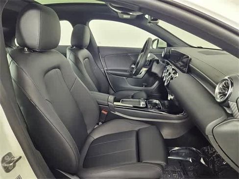 Certified 2025 Mercedes-Benz CLA 250 4MATIC image 23
