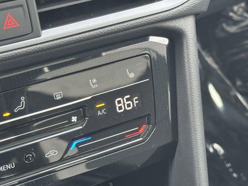 New 2026 Volkswagen Taos SEL AWD/4WD image 22
