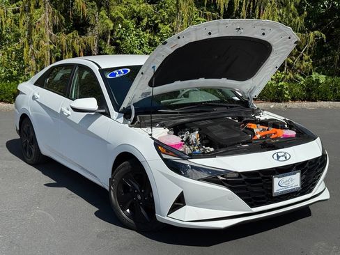Used 2023 Hyundai Elantra Blue FWD image 37