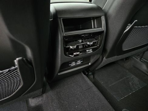 New 2026 Jeep Grand Cherokee Laredo AWD/4WD image 11