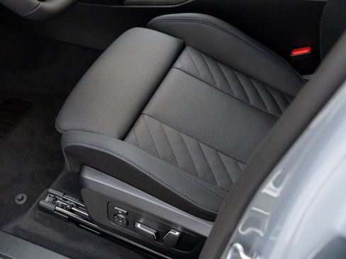 New 2026 BMW X3 xDrive30 w/ Premium Package image 16