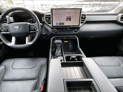 Used 2023 Toyota Tundra Limited image 15