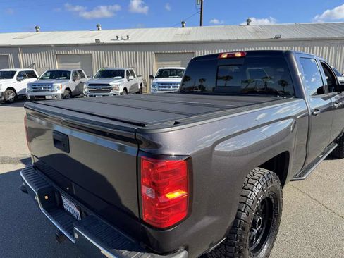 Used 2015 Chevrolet Silverado 1500 LTZ Z71 w/ LTZ Plus Package image 12