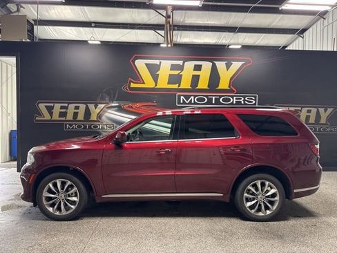 Used 2022 Dodge Durango SXT w/ Anodized Platinum Package AWD/4WD image 2
