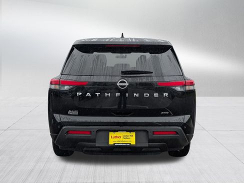 Used 2024 Nissan Pathfinder S AWD/4WD image 6