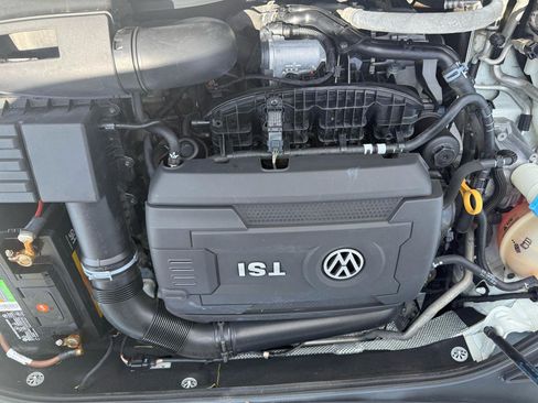 Used 2017 Volkswagen Passat 1.8T SE FWD image 23