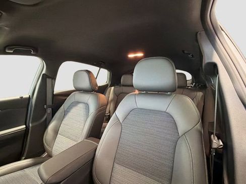 Certified 2024 Buick Envista Preferred w/ Convenience I Package FWD image 19