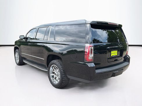 Used 2018 GMC Yukon XL SLT w/ Premium Edition AWD/4WD image 7