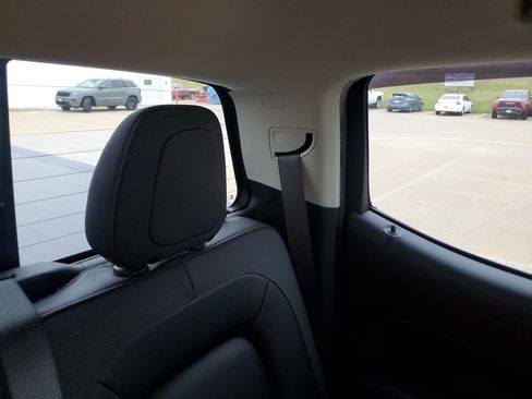 Used 2021 GMC Canyon AT4 w/ Driver Alert Package image 15