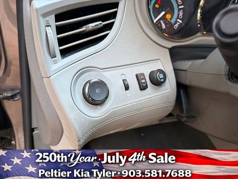 Used 2012 Buick LaCrosse Touring FWD image 16
