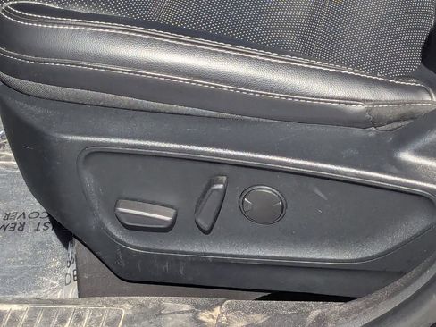 Used 2021 Ford Escape SEL w/ Technology Package FWD image 15
