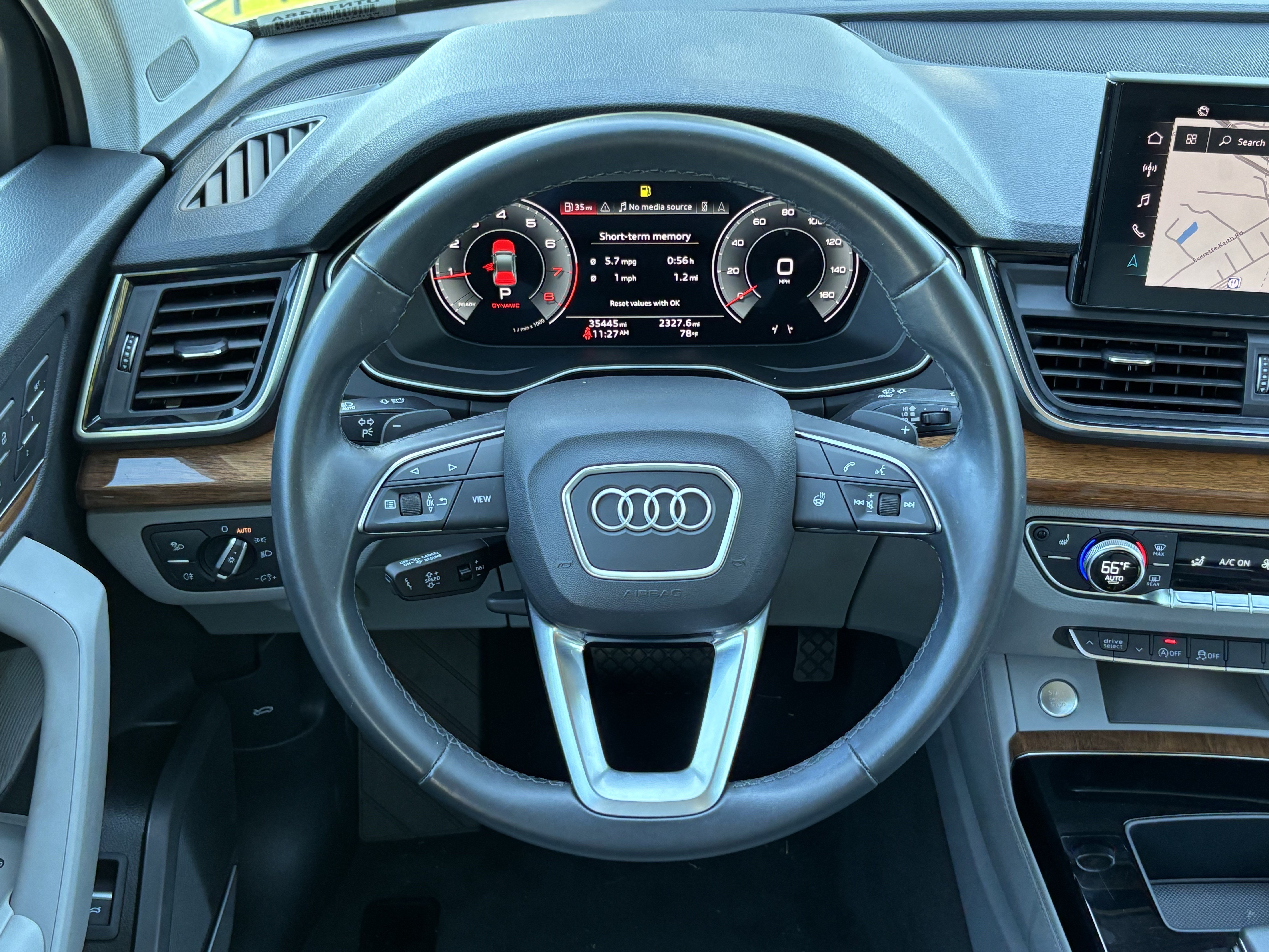Used 2022 Audi Q5 2.0T Premium Plus w/ Premium Plus Package AWD/4WD image 18