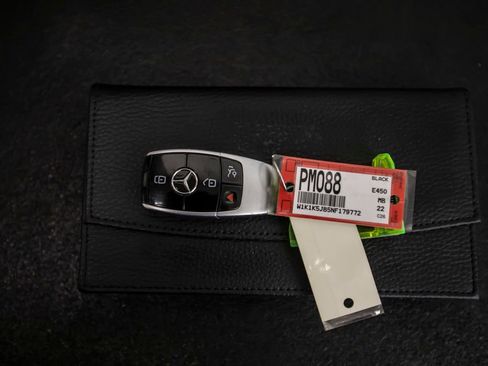 Used 2022 Mercedes-Benz E 450 Cabriolet image 40