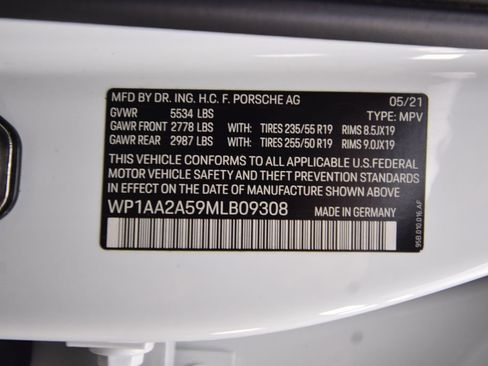 Used 2021 Porsche Macan image 31