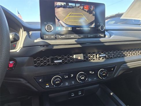 Used 2023 Honda Accord EX image 17
