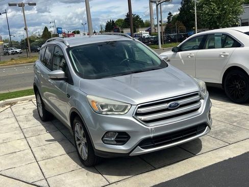 Used 2017 Ford Escape Titanium AWD/4WD image 5