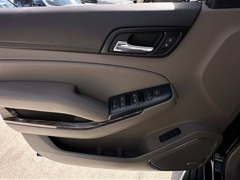 Certified 2020 GMC Yukon XL SLT w/ HD Trailering Package RWD image 21