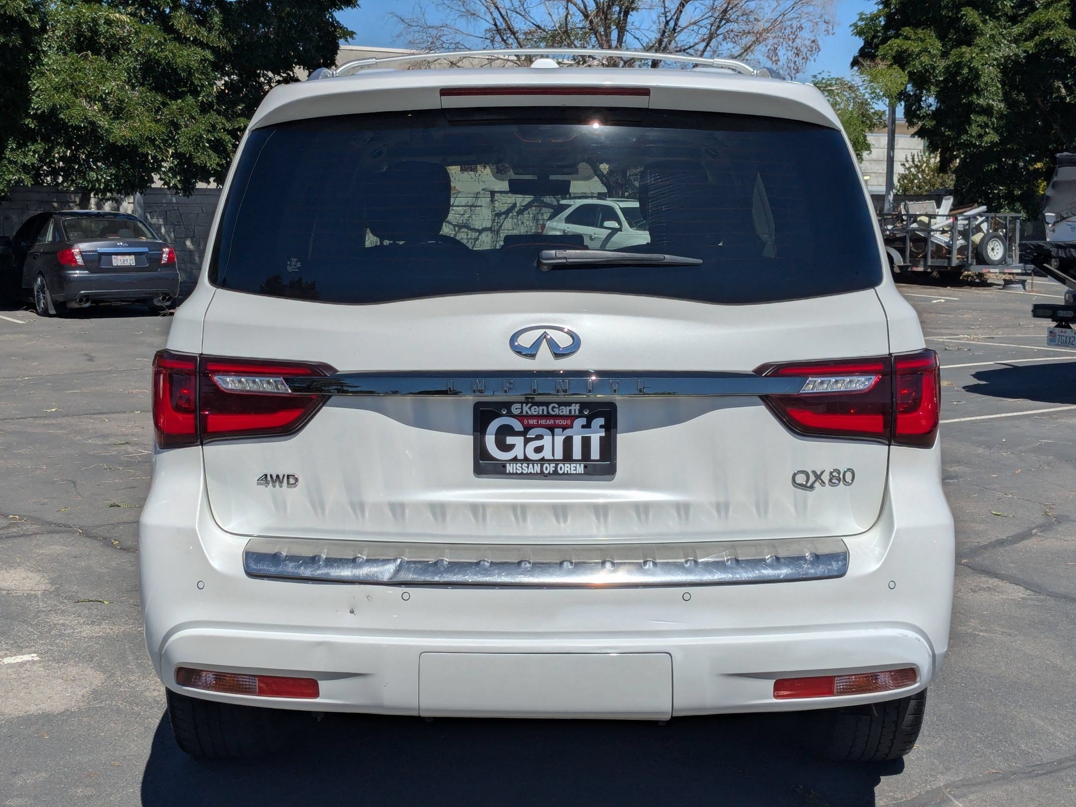 Used 2023 INFINITI QX80 Premium Select w/ Cargo Package AWD/4WD image 7