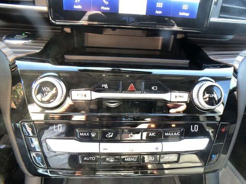 Used 2021 Ford Explorer Limited w/ Equipment Group 301A image 19