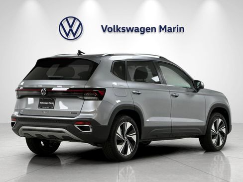 New 2026 Volkswagen Taos SE AWD/4WD image 5