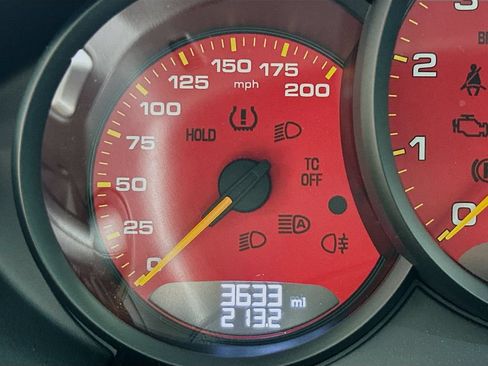 Used 2022 Porsche 718 Cayman GT4 RWD image 11