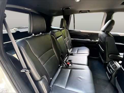 Used 2023 Honda Passport EX-L image 21
