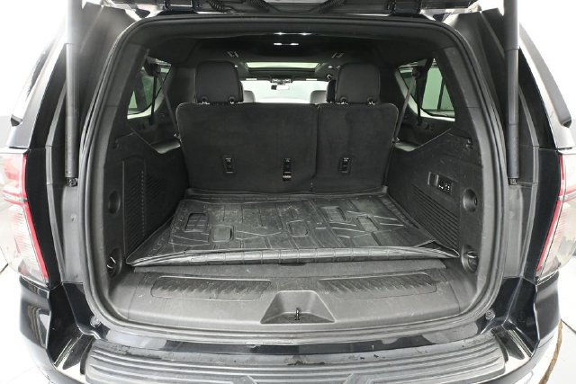 Used 2022 Chevrolet Suburban LT w/ Luxury Package AWD/4WD image 36