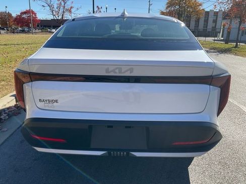 New 2025 Kia K4 LXS image 12