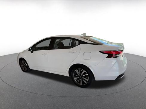 Used 2025 Nissan Versa SV FWD image 10