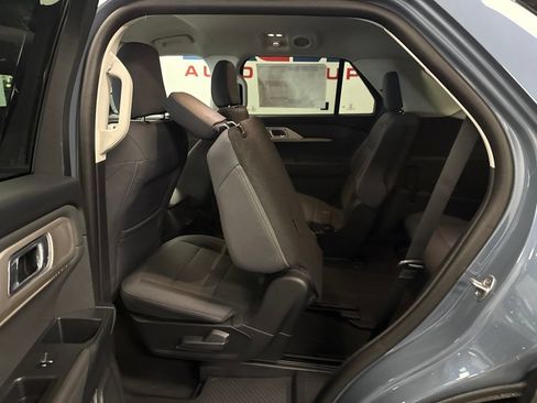 New 2026 Ford Explorer Active AWD/4WD image 27