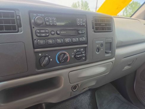Used 1999 Ford F250 XL AWD/4WD image 12