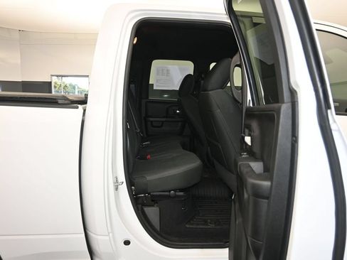 Used 2022 RAM 1500 Warlock AWD/4WD image 26