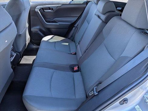 Used 2025 Toyota RAV4 XLE FWD image 18