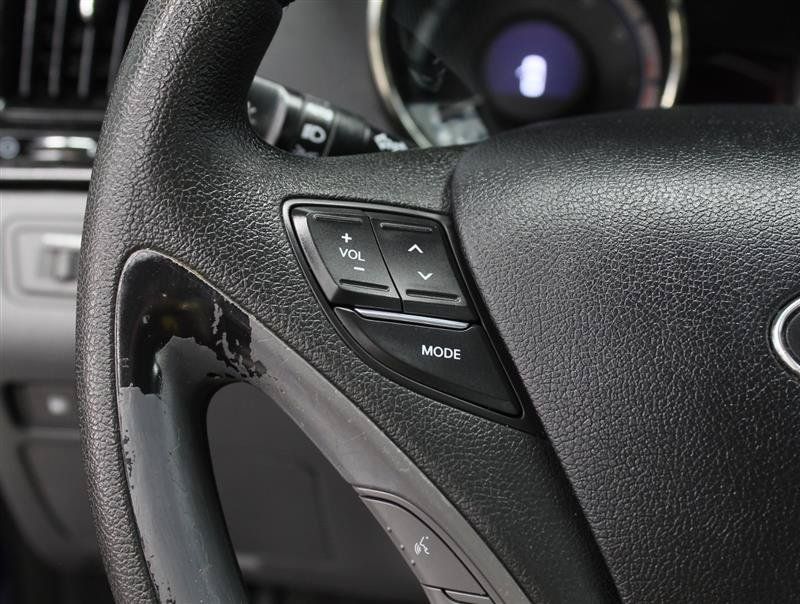 Used 2012 Hyundai Sonata Limited FWD image 11