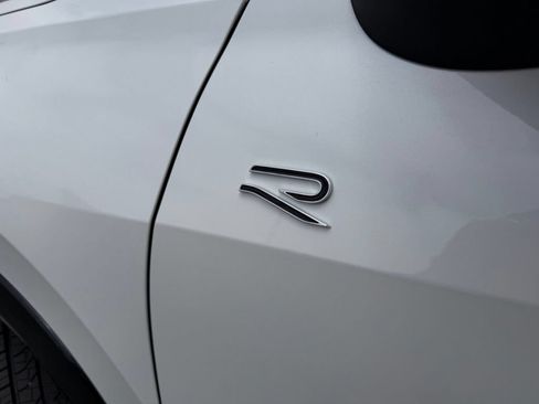 New 2026 Volkswagen Tiguan SEL R-Line AWD/4WD image 10