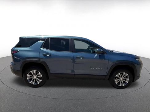 Used 2025 Chevrolet Equinox LT FWD image 16