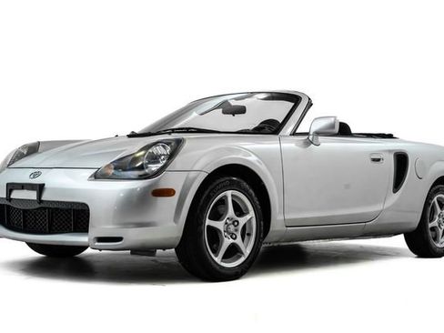 Used 2000 Toyota MR2 with 62,701 Original Miles image 8