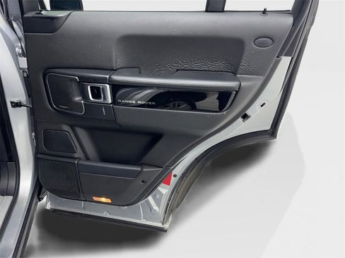 Used 2012 Land Rover Range Rover HSE image 37