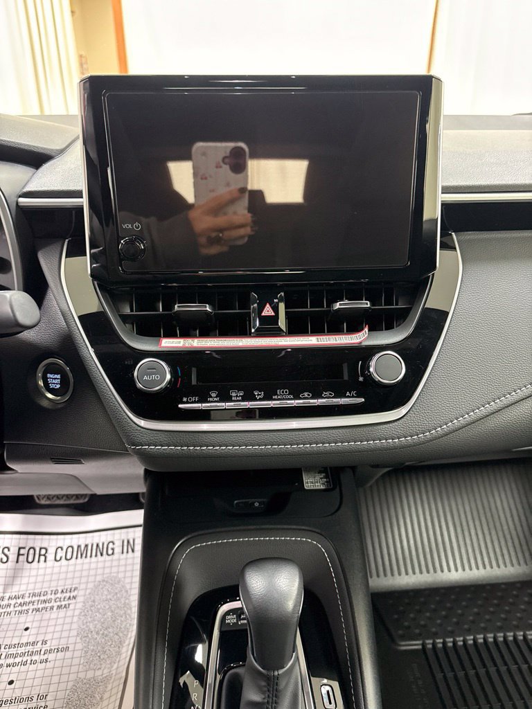 Used 2026 Toyota Corolla SE FWD image 13