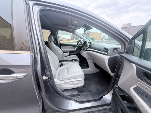 Used 2019 Honda Odyssey EX-L image 11
