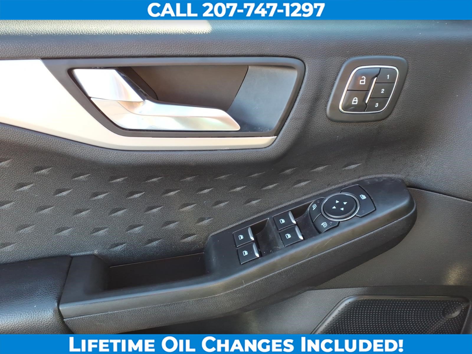 Used 2020 Ford Escape SEL AWD/4WD image 17